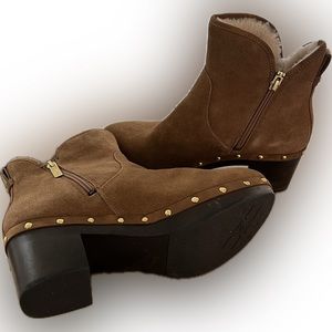 UGG Cam ll Boots size 10